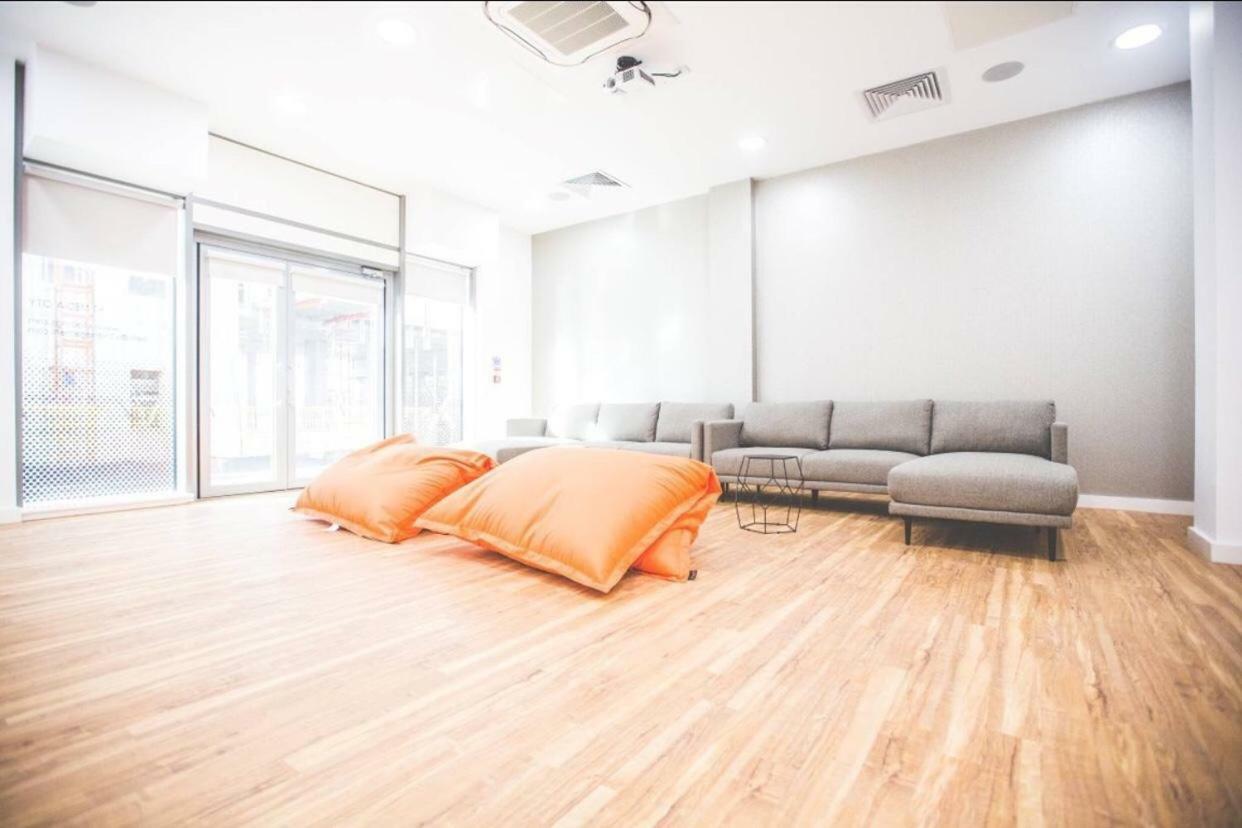 Studio Apartments Free Street Parking Subject To Availability Manchester Ngoại thất bức ảnh